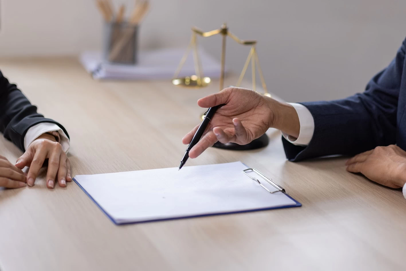 Thumbnail do Post: O que é compliance jurídico e como implementar na sua empresa?